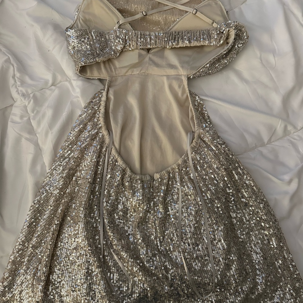 Boutique Mini Silver Sequin Dress with Side Cutouts - Picture 3 of 4
